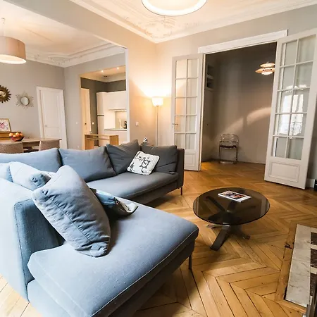 Le Magnifique - 3 Chambres 9e * Parigi